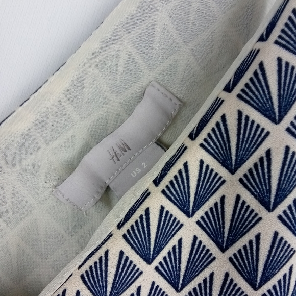 H&M size 2 Tank Top - Picture 5 of 5